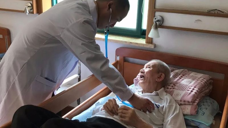 揭秘：护理院每月收费构成与影响因素